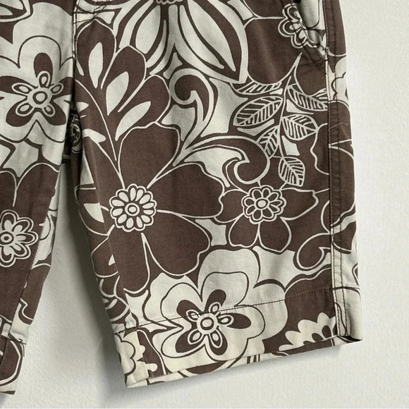 Aeropostale Women's Size 3/4 Floral Bermuda Shorts Brown White Retro Groovy Boho - Picture 3 of 15